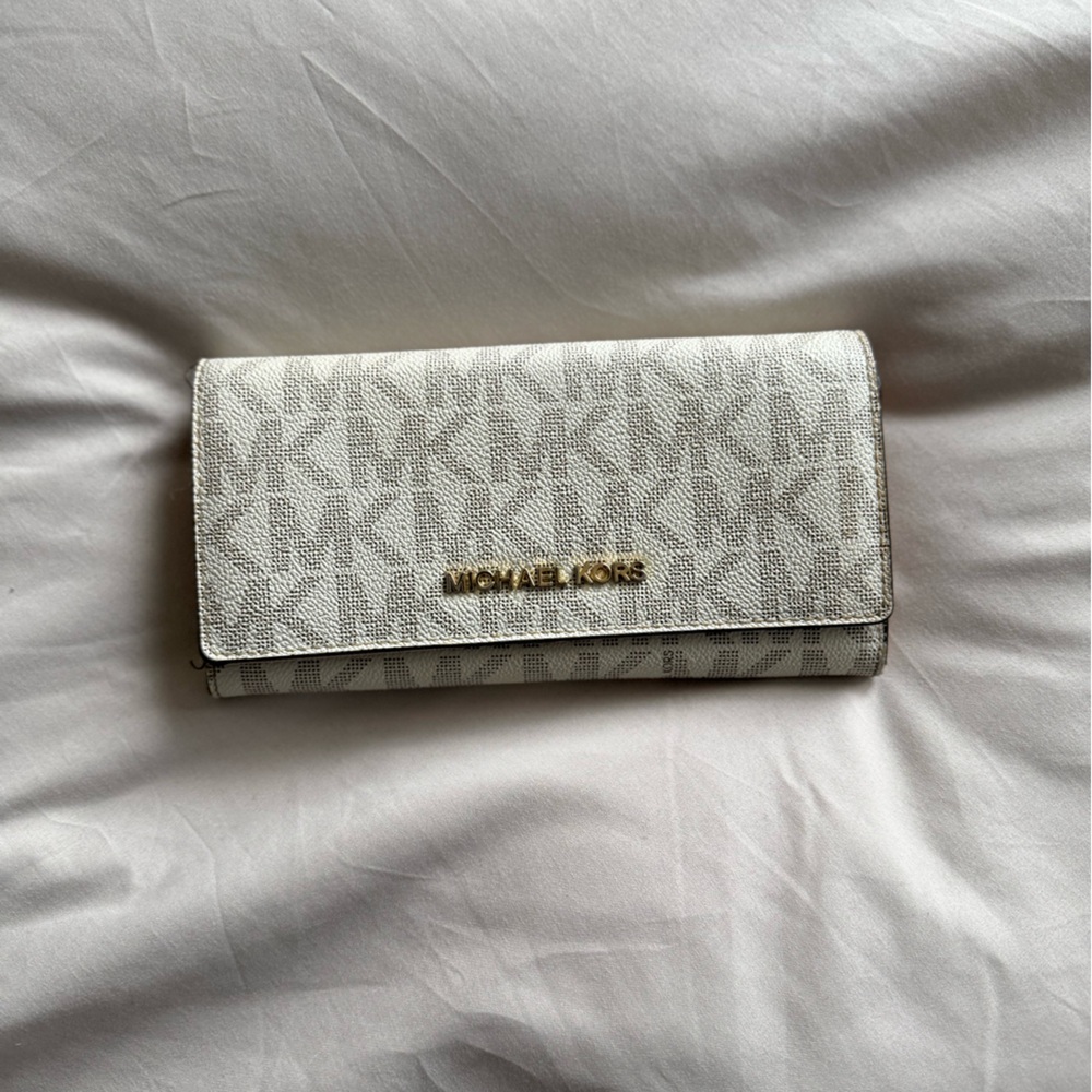 Michael Kors Cream/White Logo Continental Wallet with Gold Hardware